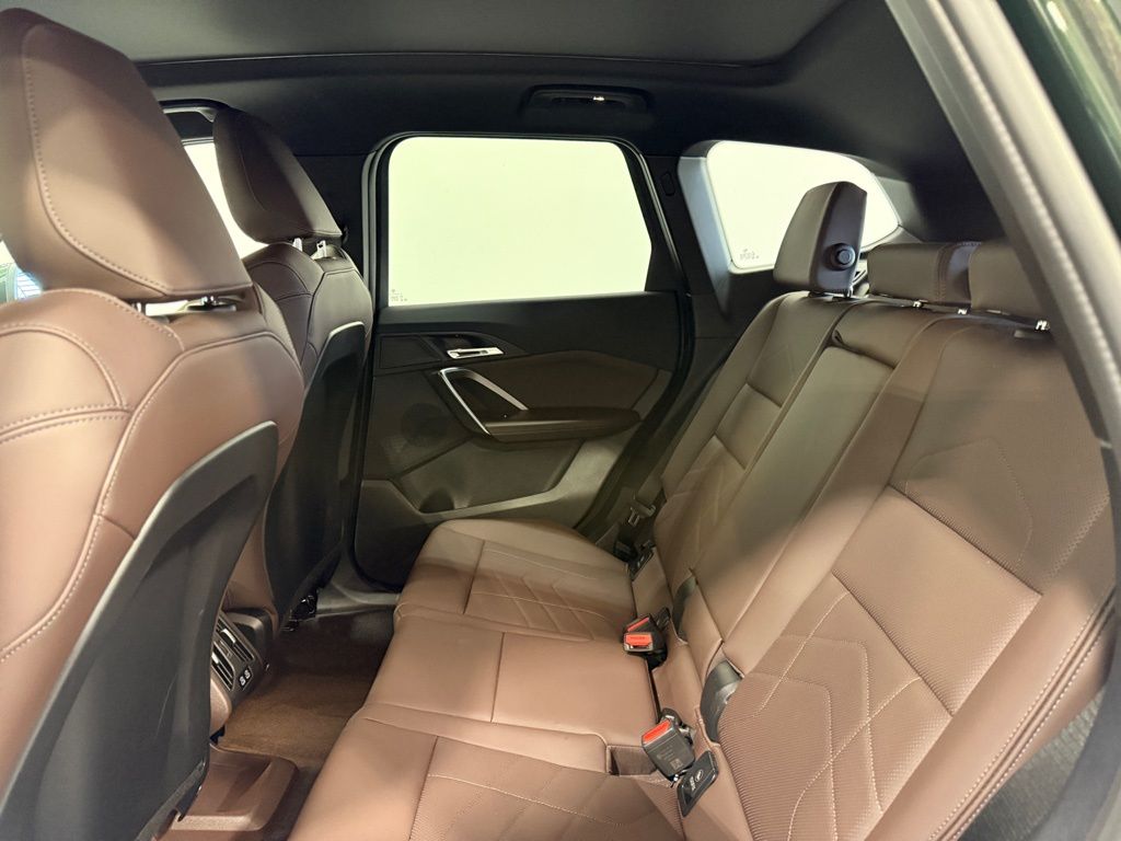 Thumbnail: 2025 BMW X1 - 21