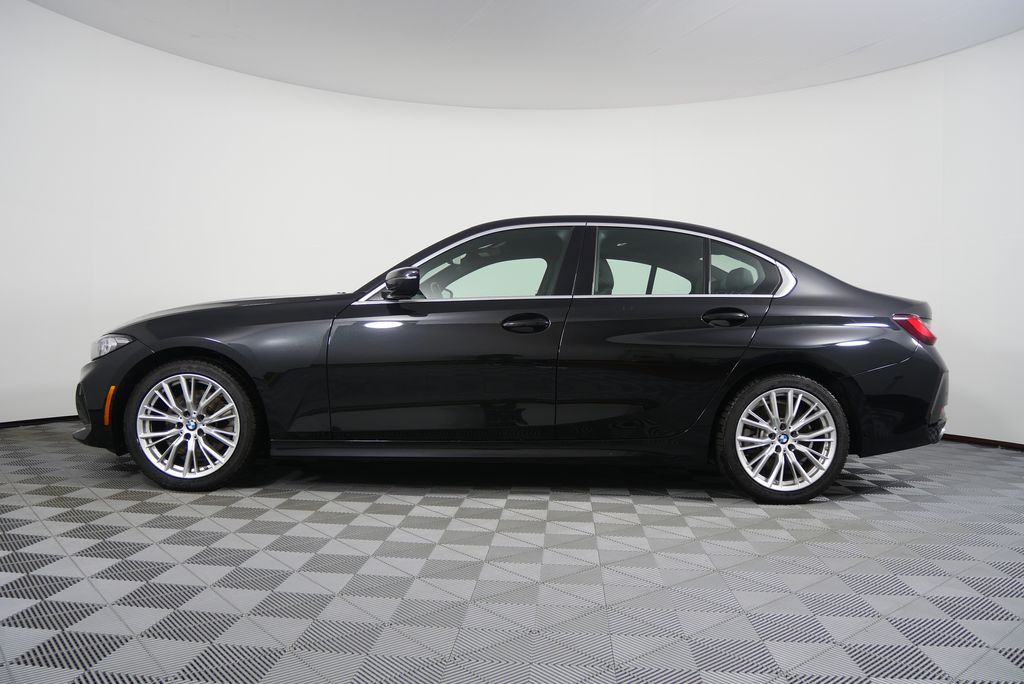 Thumbnail: 2024 BMW 3 Series - 6