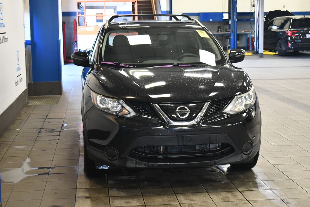Thumbnail: 2018 Nissan Rogue Sport - 3