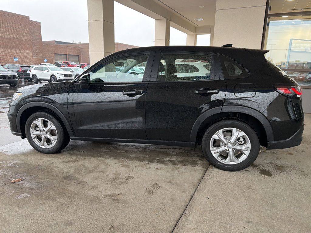 Thumbnail: 2024 Honda HR-V - 2