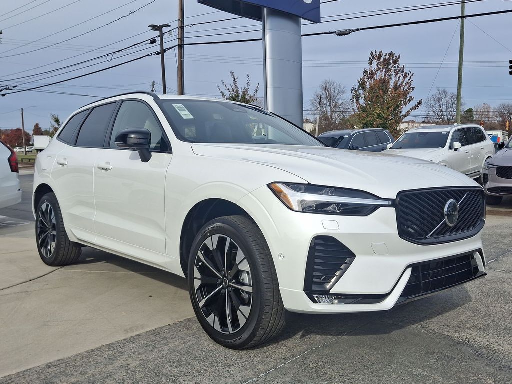 2026 Volvo XC60 B5 Plus AWD