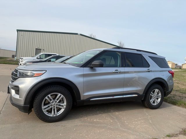 Silver 2021 Ford Explorer XLT AWD SUV / Crossover All-Wheel Drive Automatic