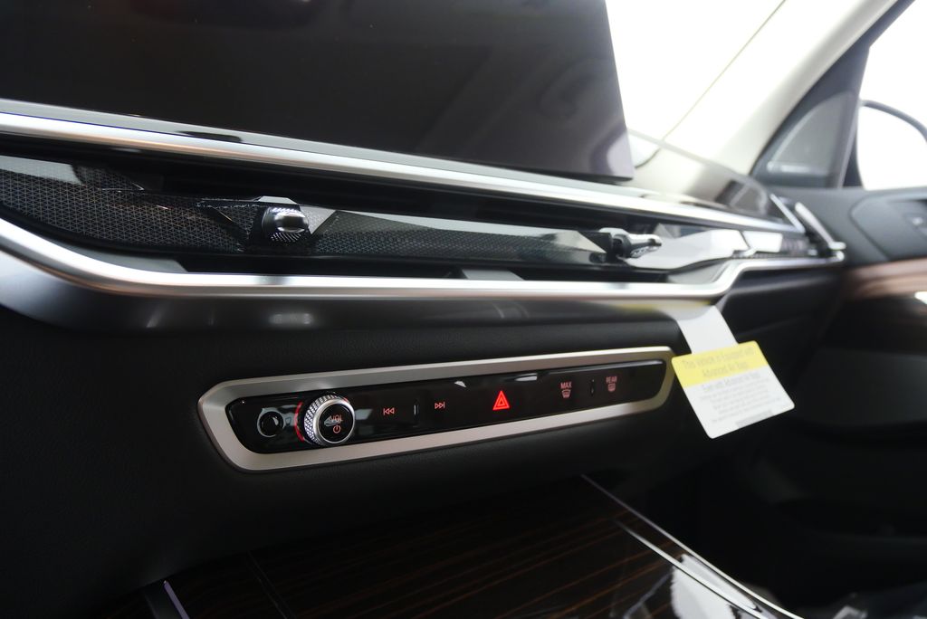 Thumbnail: 2026 BMW X7 - 22