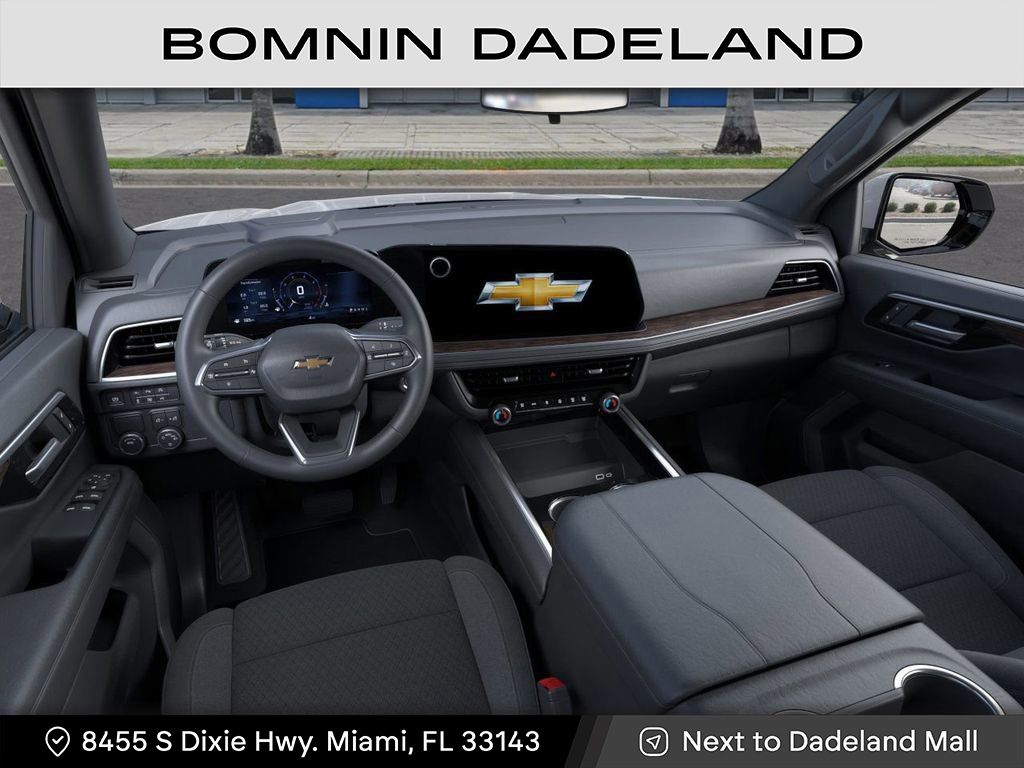 2025 Chevrolet Suburban LS photo