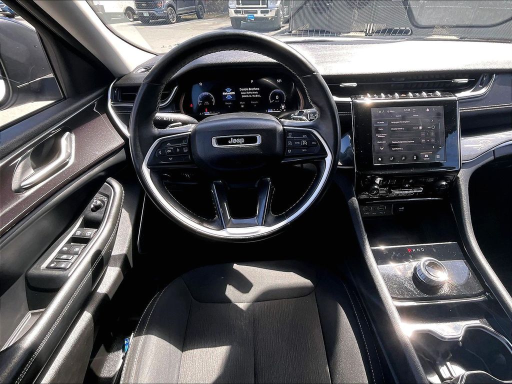 2022 Jeep Grand Cherokee — photo 5