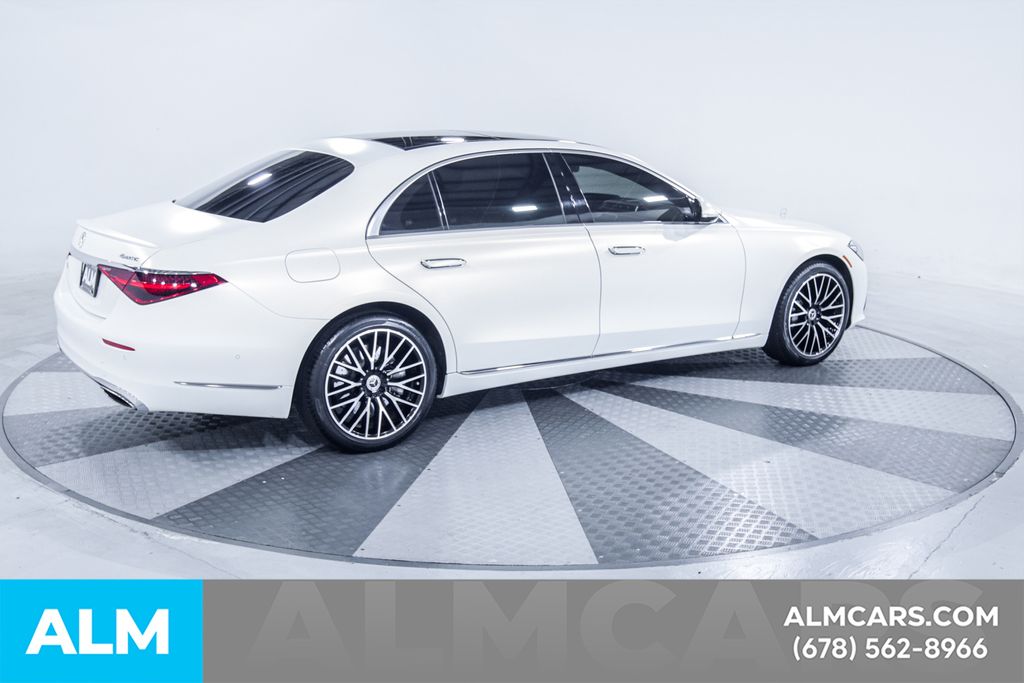 Used 2022 White Mercedes-Benz S 580 image 10