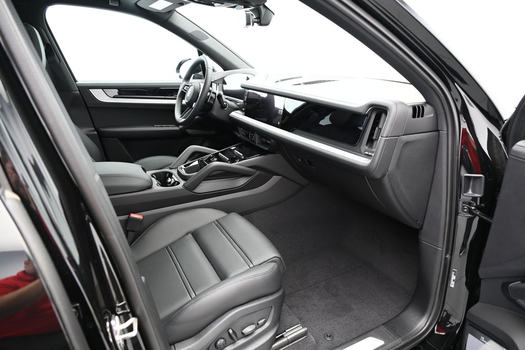 2024 Porsche Cayenne  22