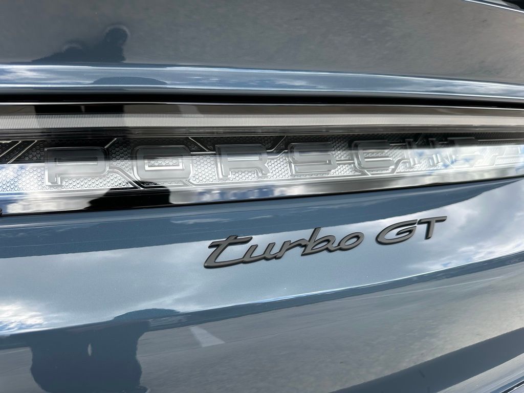 Thumbnail: 2025 Porsche Taycan - 14