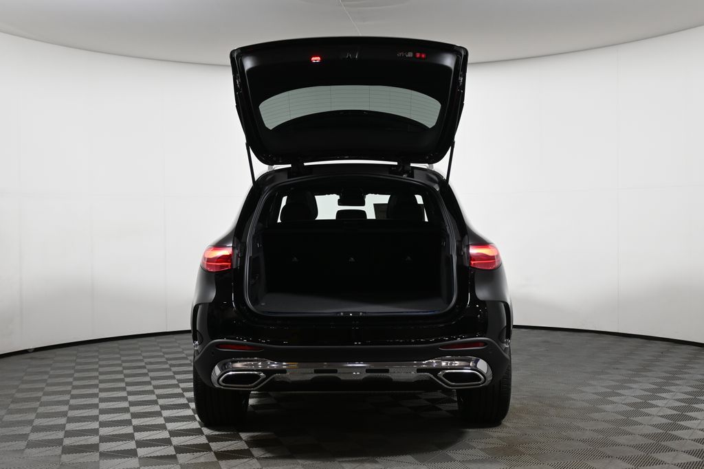Thumbnail: 2026 Mercedes-Benz GLC - 26