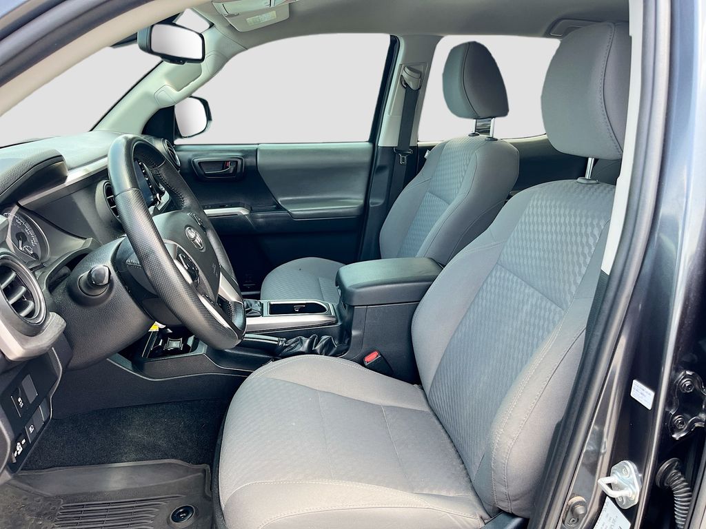 Used 2022 Gray Toyota SR5 image 19