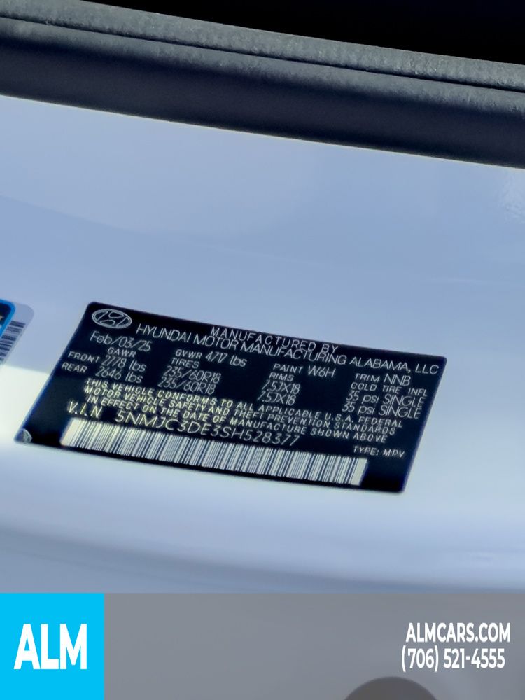 Used 2025 White Hyundai SEL Convenience image 23