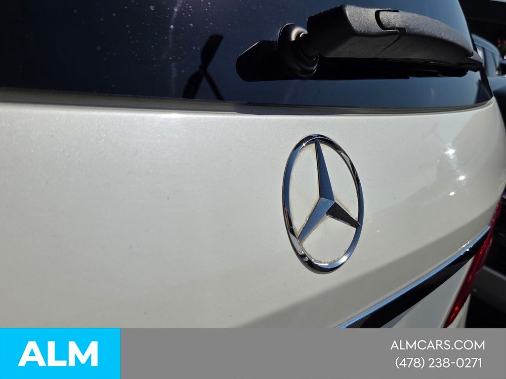Used 2015  Mercedes-Benz ML 350 image 11