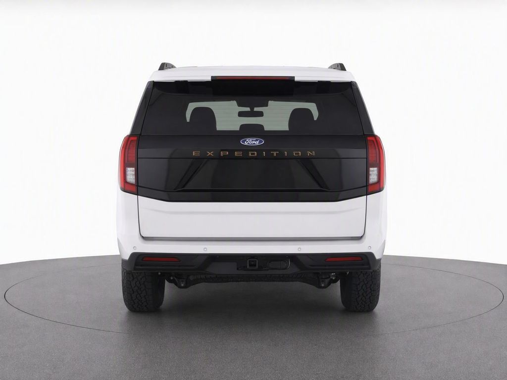 New 2027 Star White Metallic Tri-Coat Ford Tremor® image 6
