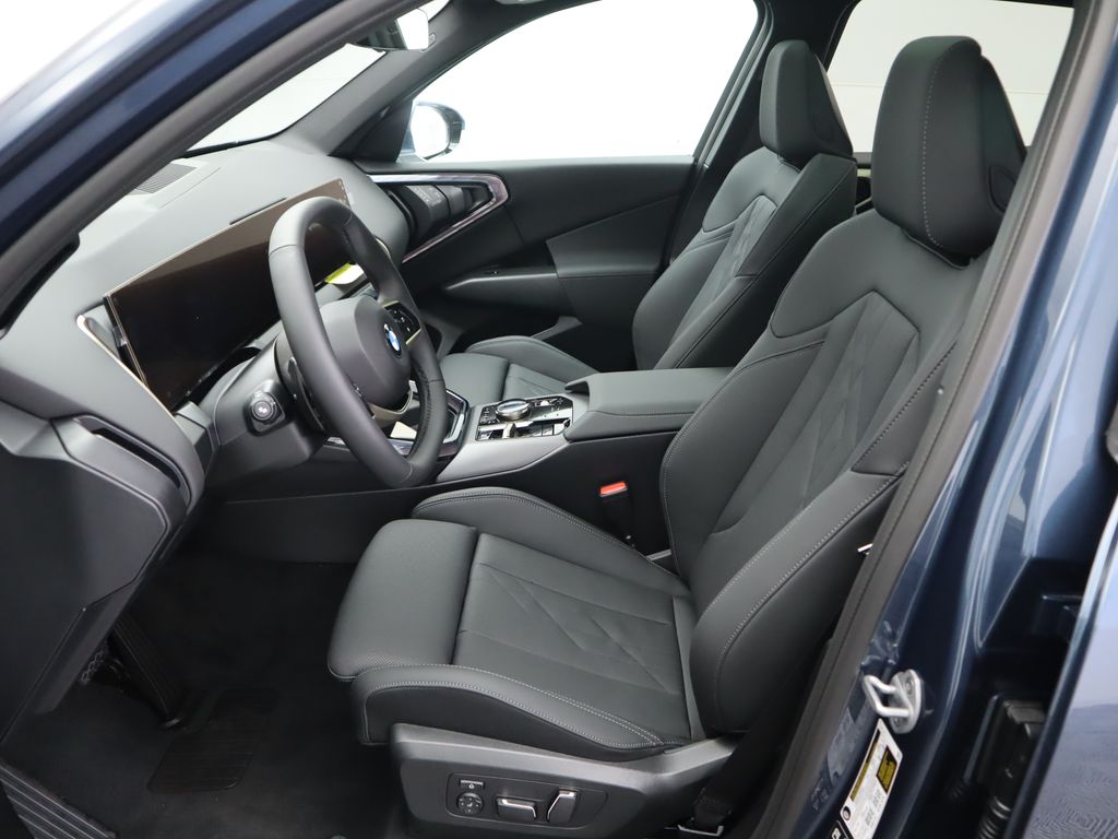 Thumbnail: 2025 BMW X3 - 21