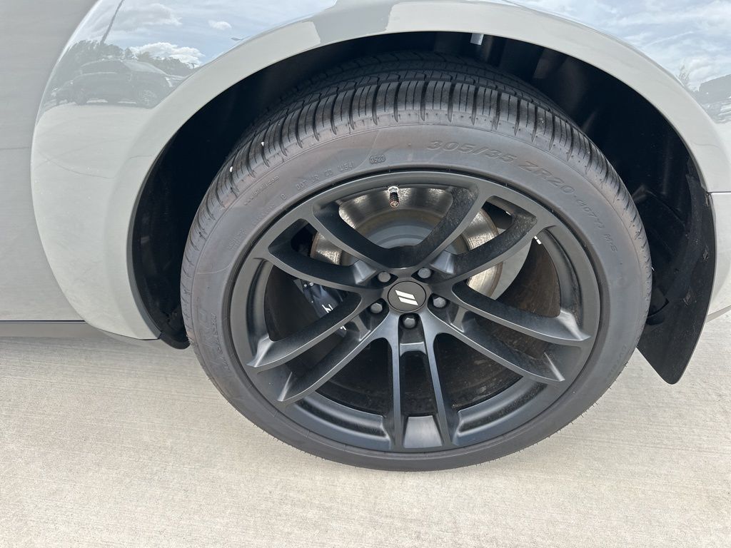 2023 Destroyer Gray Clearcoat Dodge Challenger R/T Scat Pack Widebody RWD Coupe