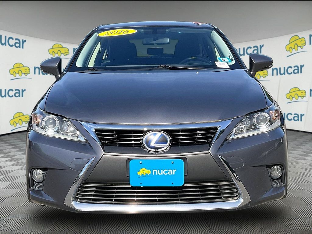 2016 Lexus CT — photo 2