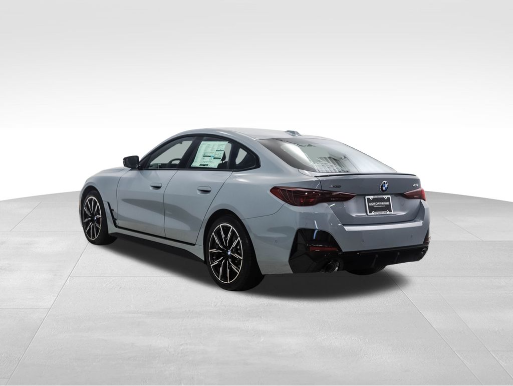 Thumbnail: 2026 BMW 4 Series - 3