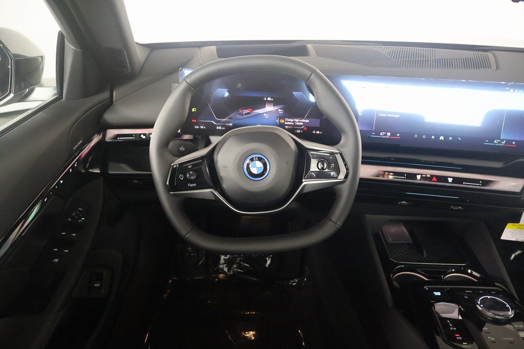 2025 BMW i5 xDrive40 3