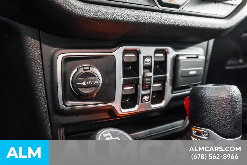 Used 2025 Black Jeep Sport S image 44