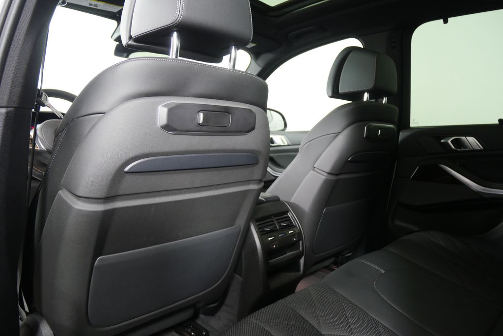 Thumbnail: 2024 BMW X5 - 16