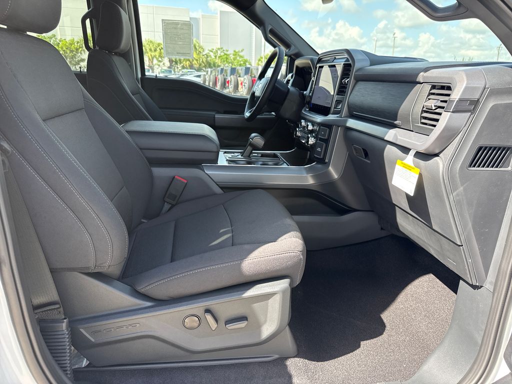 New 2026 White Ford XLT image 22