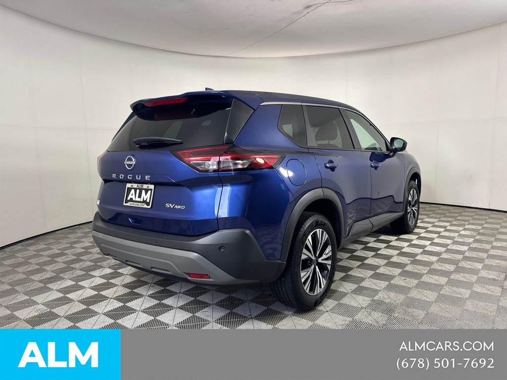 Used 2023 Blue Nissan SV image 5