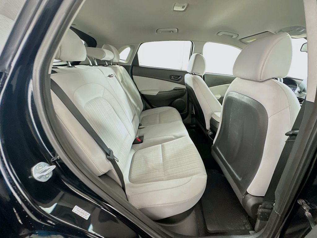 Thumbnail: 2023 Hyundai Kona - 25