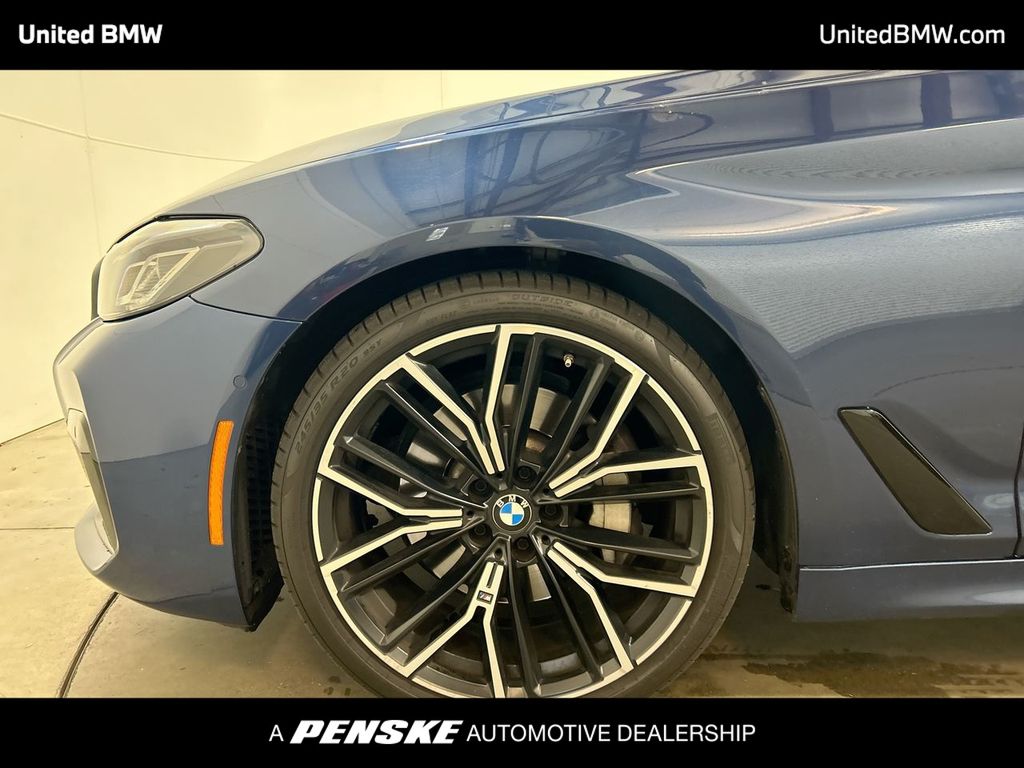 2022 BMW 5 Series 530i 10