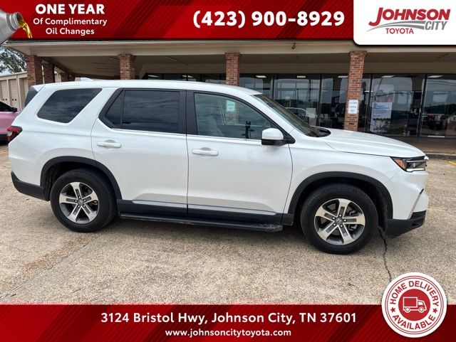 Platinum White Pearl 2024 Honda Pilot EX-L FWD with Captains Chairs SUV / Crossover Front-Wheel Drive Automatic