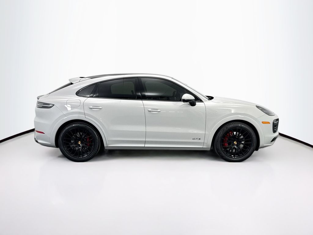 Thumbnail: 2023 Porsche  - 8