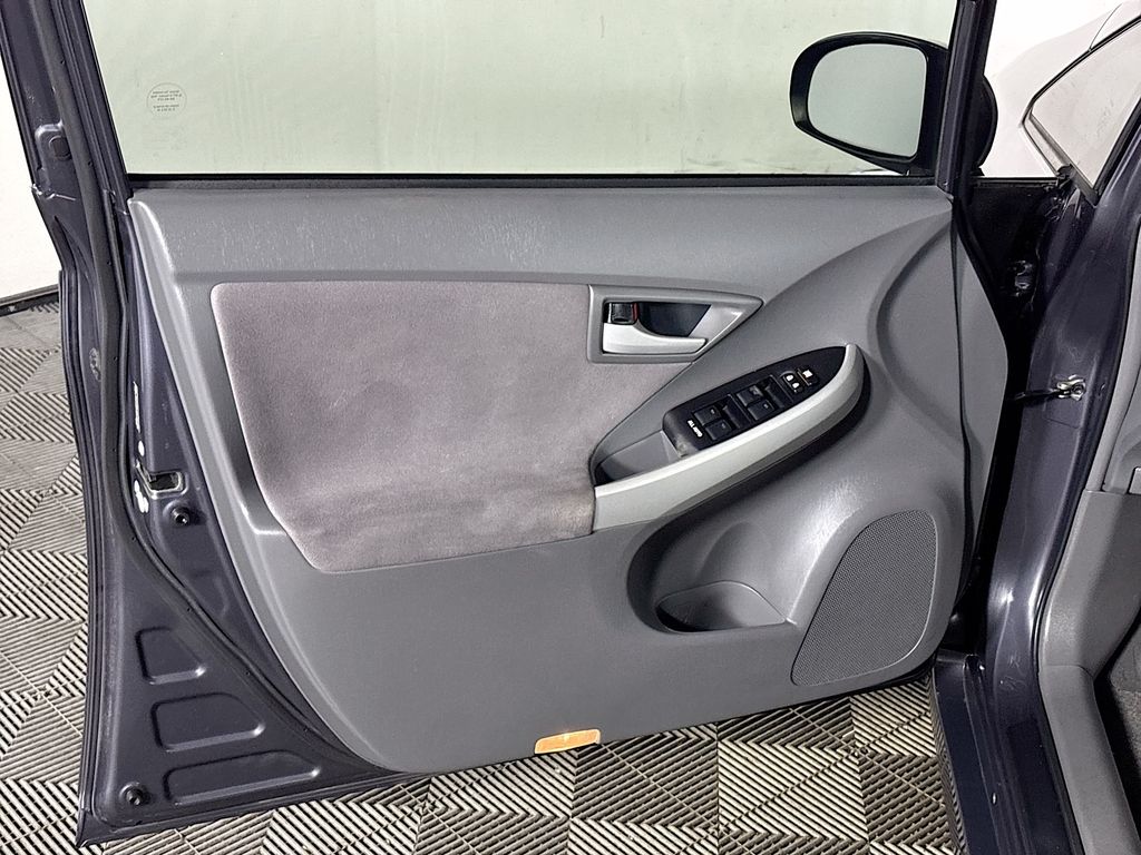 2011 Toyota Prius Two