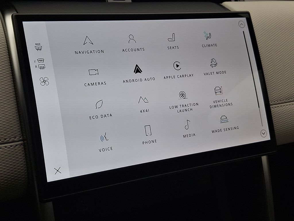 Thumbnail: 2026 Land Rover Discovery Sport - 19