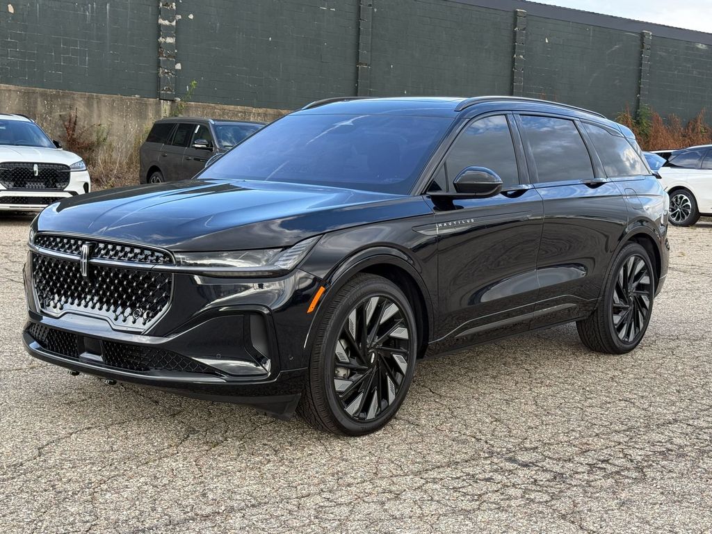 Black Metallic 2024 Lincoln Nautilus SUV / Crossover All-Wheel Drive Continuously Variable Transmission