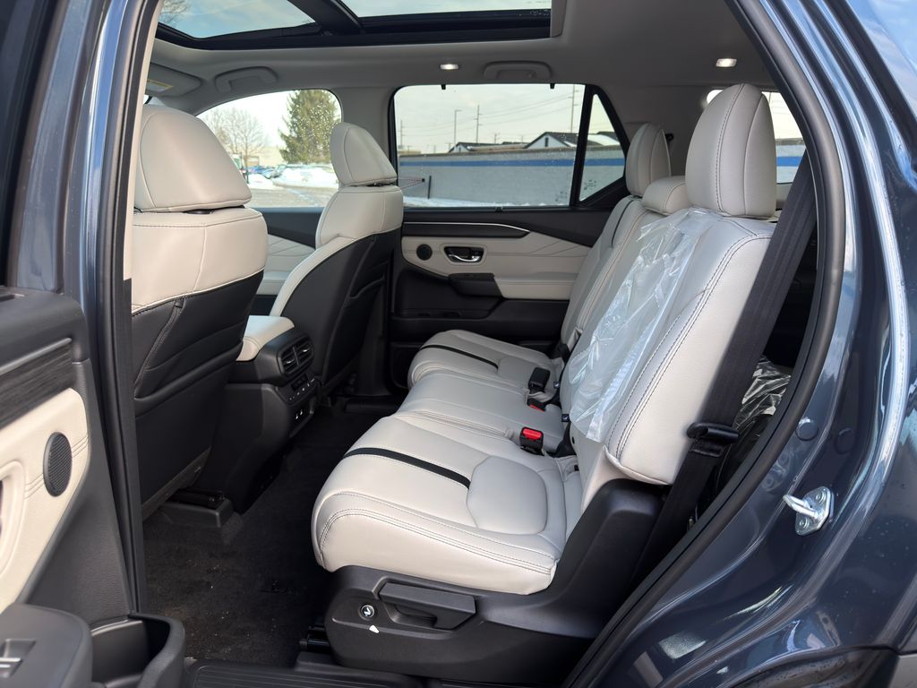 Thumbnail: 2026 Honda Pilot - 20