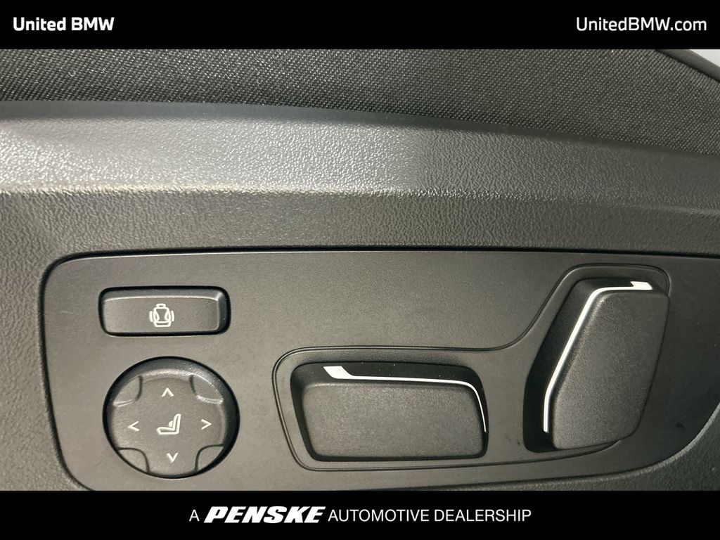 Thumbnail: 2026 BMW X3 - 12