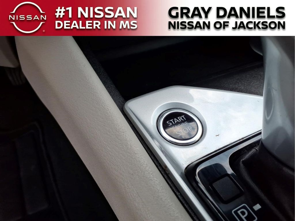 Used 2025 Nissan Altima Sedan