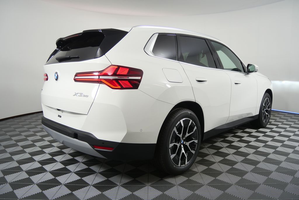 Thumbnail: 2026 BMW X3 - 3