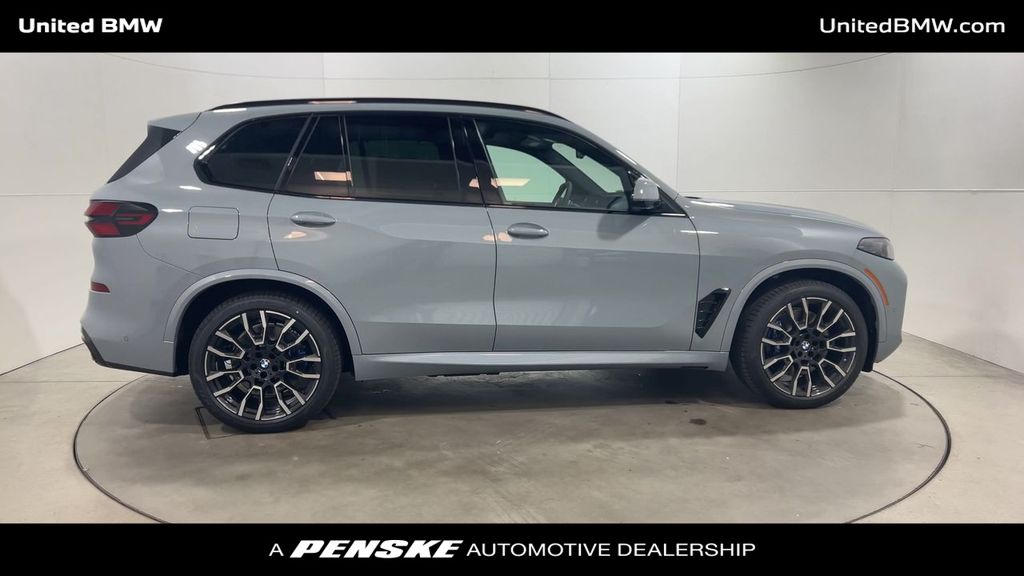 2025 BMW X5 xDrive50e 9