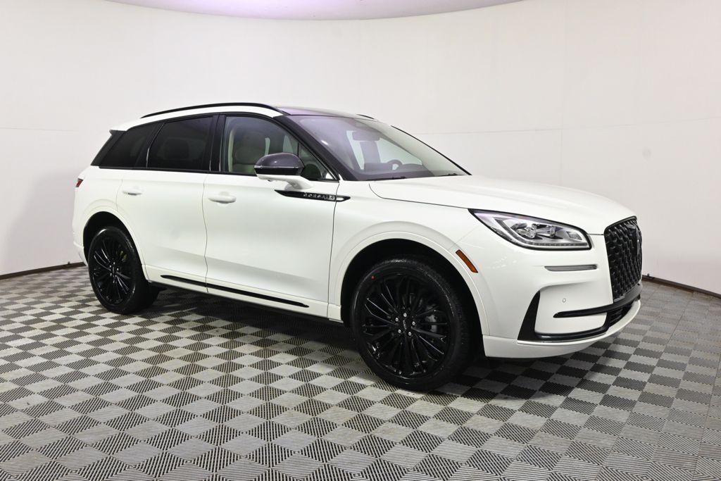 New 2026 White Lincoln Reserve image 8