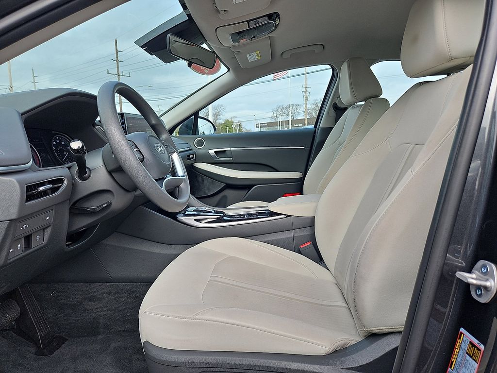 Thumbnail: 2023 Hyundai Sonata - 14