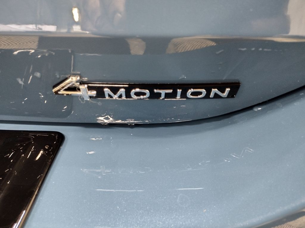 2025 Volkswagen Tiguan 2.0T SE R-Line Black