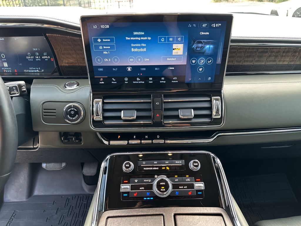 Used Car 2022 Lincoln Navigator L  Black Label For Sale Under $60,000 In Austin, Texas