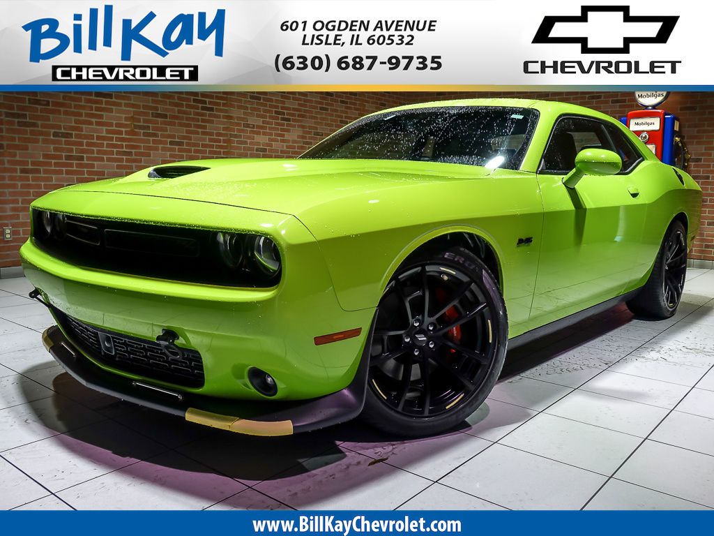 Green (Sublime Metallic Clearcoat) 2023 Dodge Challenger Coupe Rear-Wheel Drive 8-Speed Automatic