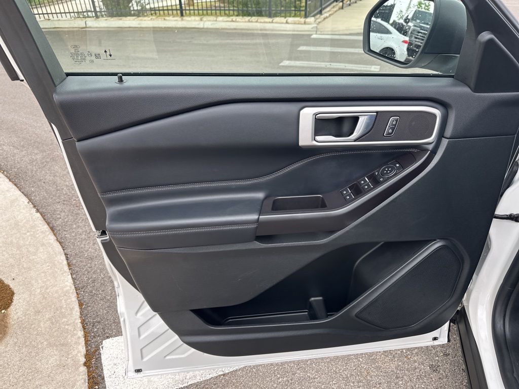 Used Car 2020 Ford Explorer  Xlt For Sale Under $20,000 In Austin, Texas