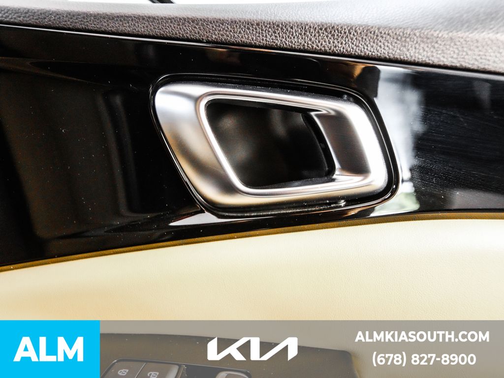 2024 Kia Carnival EX photo 41