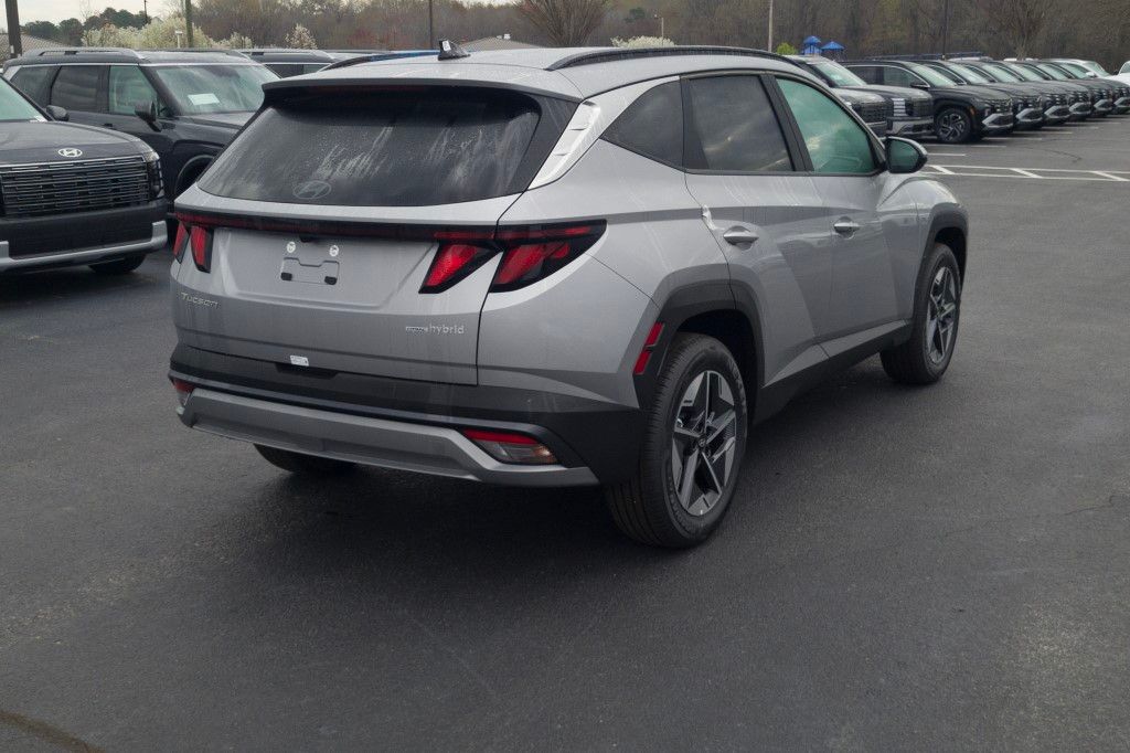New 2026 Silver Hyundai SEL image 5