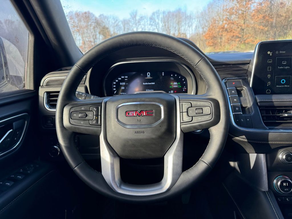 2023 GMC Yukon SLT 11