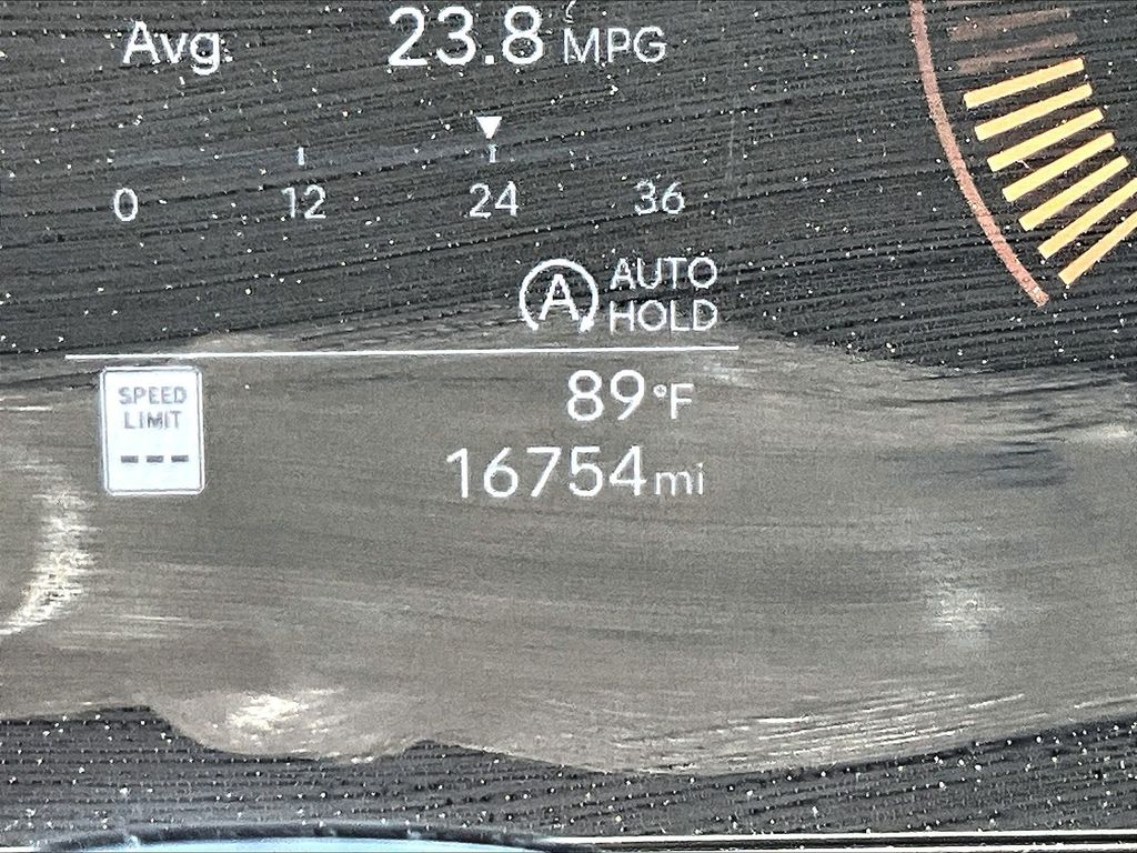 2025 Hyundai Santa Fe — photo 13