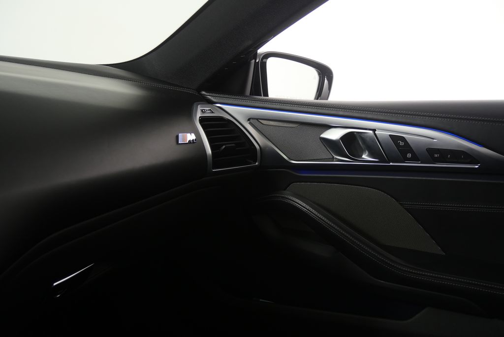 Thumbnail: 2022 BMW 8 Series - 22