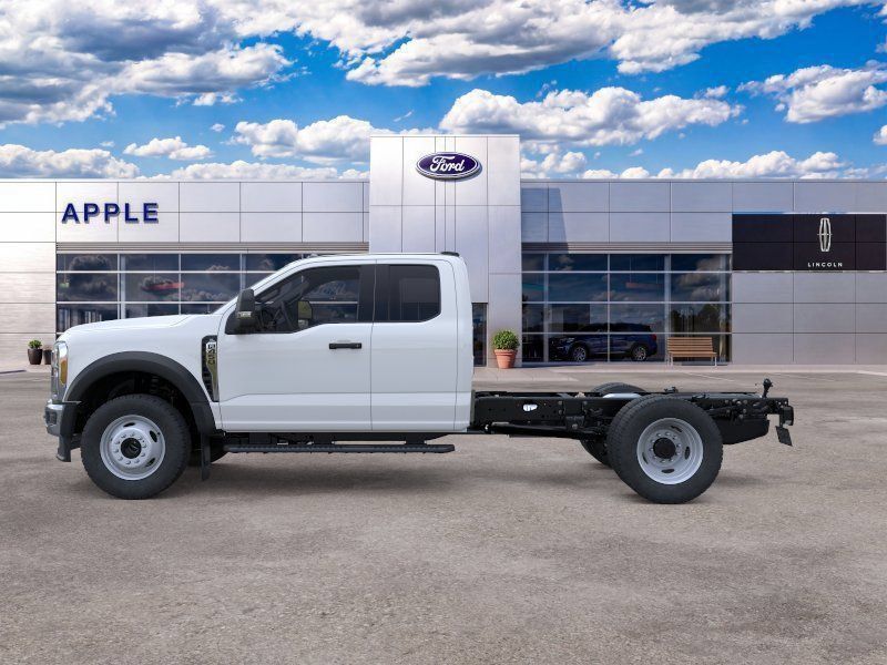 2025 Ford F-450 Chassis XL